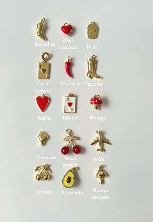Dijes disponibles en el Charm Bar
